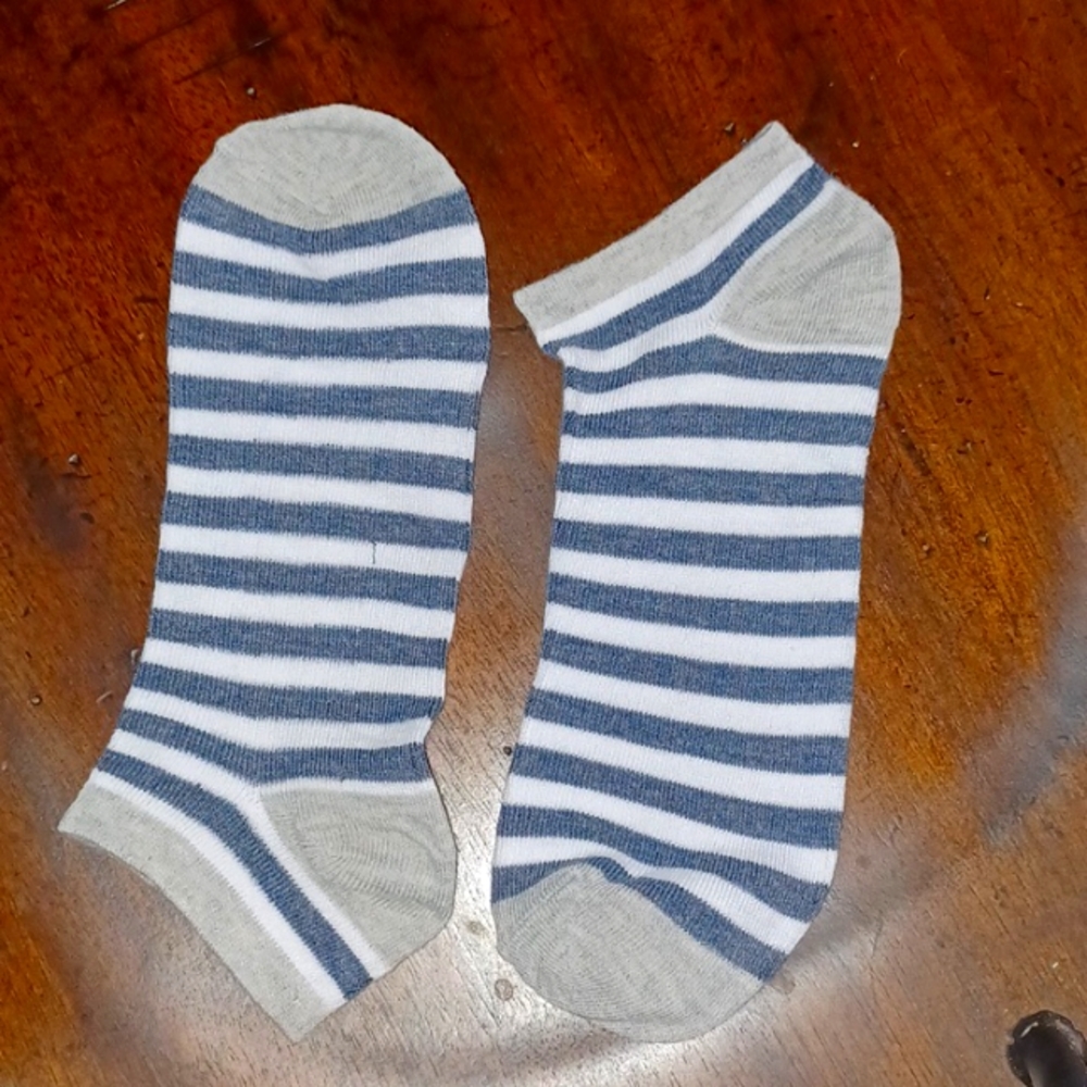 New blue white stripe socks